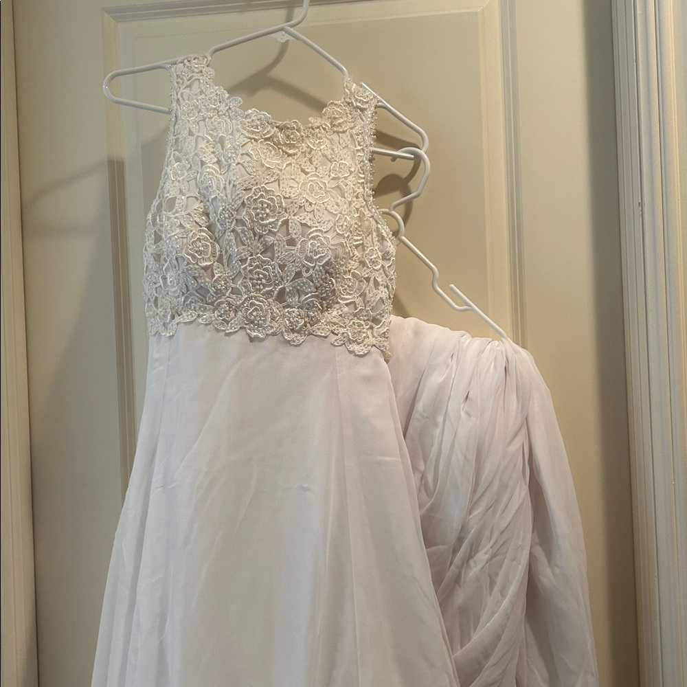 Wedding Gown Lace Top w/sparkling beads round neck sleeveless 7 layer A-Line